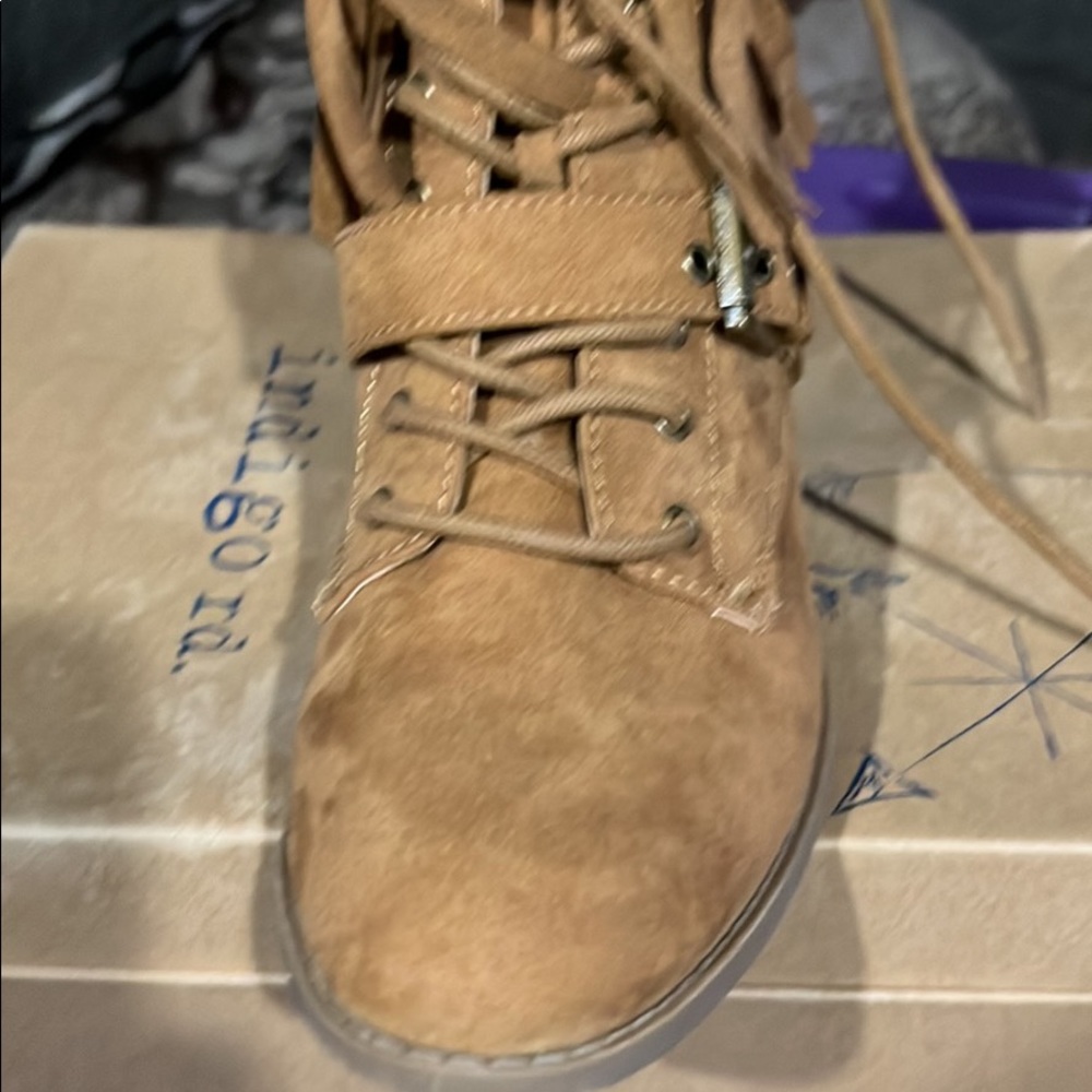 Brown shoe